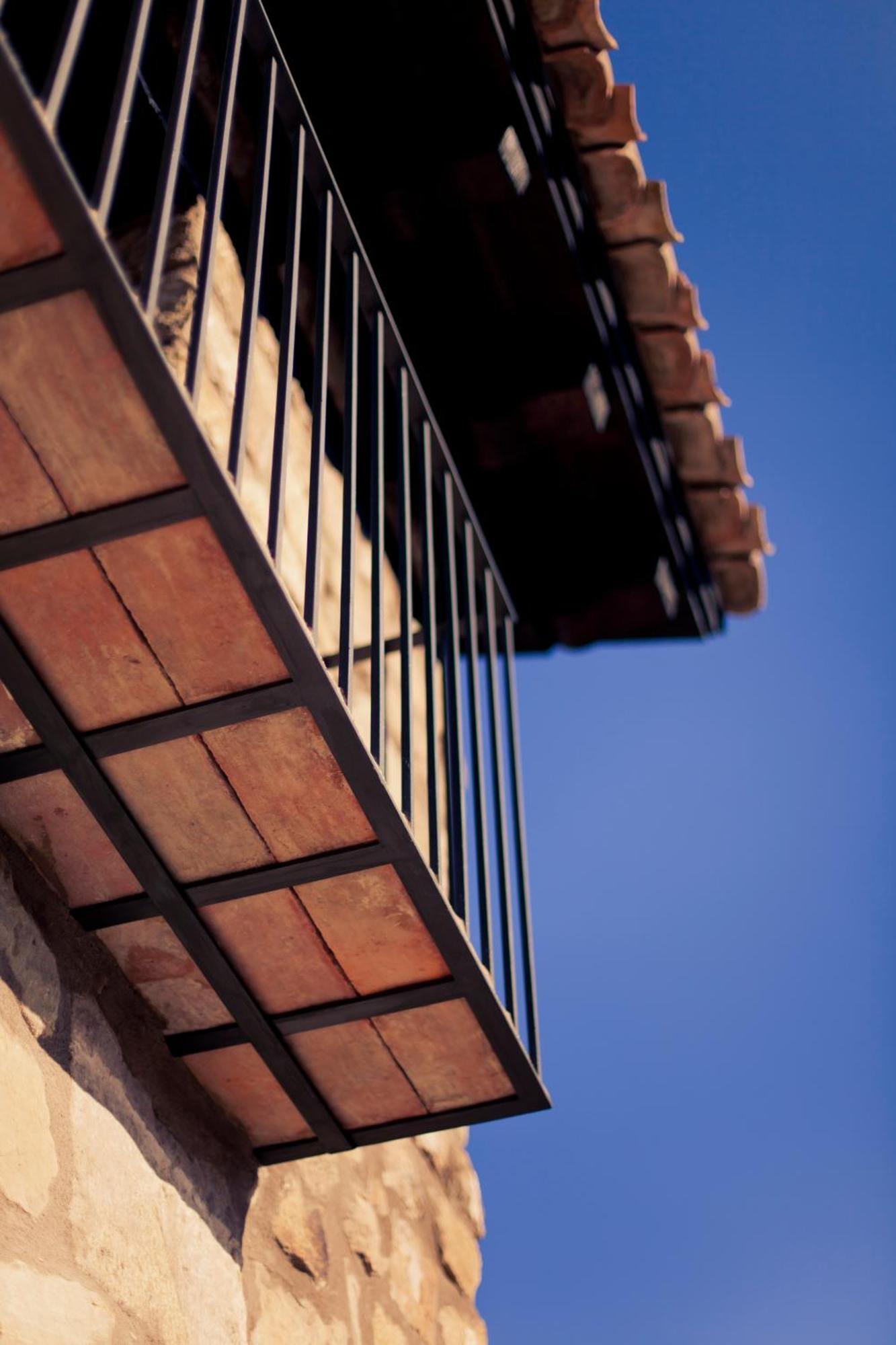 Hotel Restaurante Masia La Torre โมรา เด รูเบียรอส ภายนอก รูปภาพ