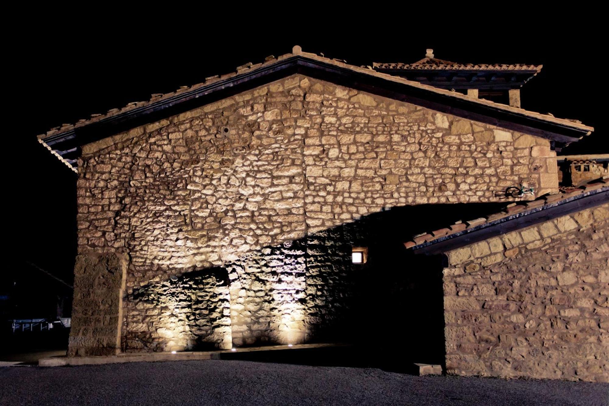 Hotel Restaurante Masia La Torre โมรา เด รูเบียรอส ภายนอก รูปภาพ