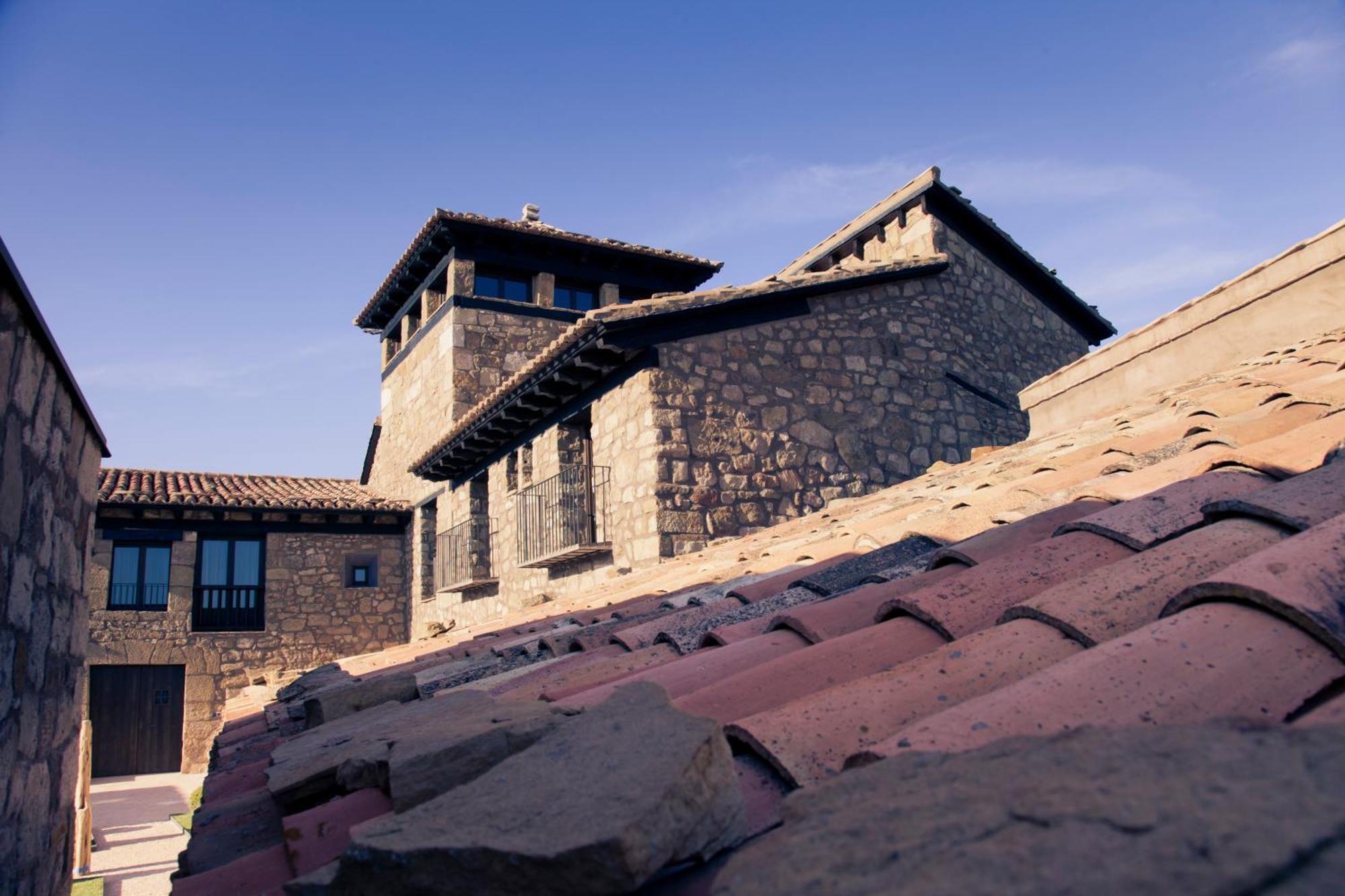 Hotel Restaurante Masia La Torre โมรา เด รูเบียรอส ภายนอก รูปภาพ