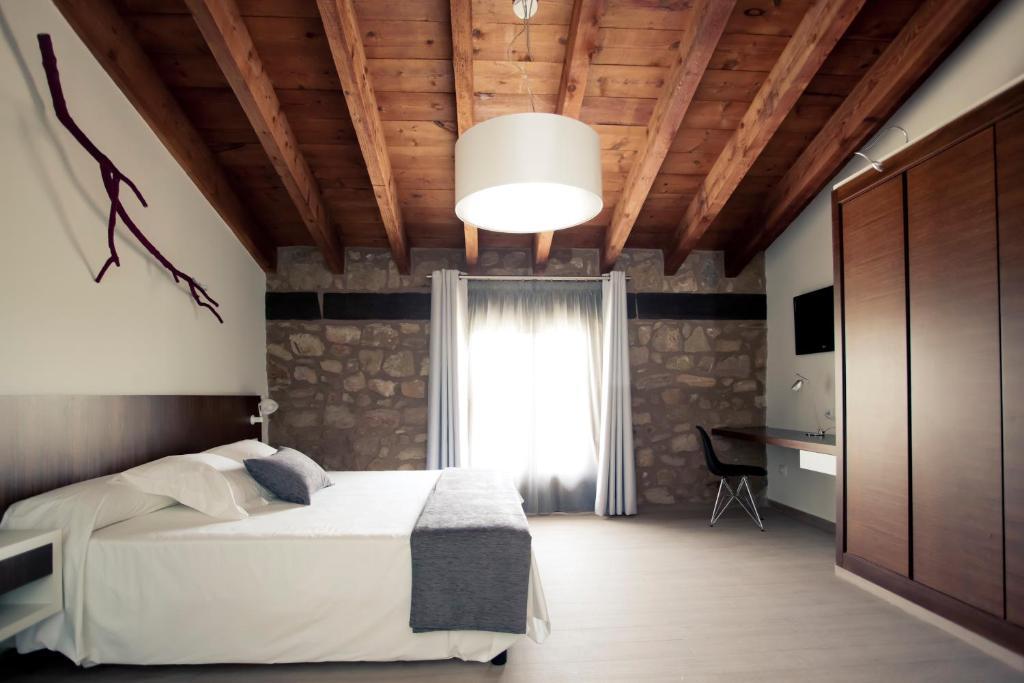 Hotel Restaurante Masia La Torre โมรา เด รูเบียรอส ห้อง รูปภาพ