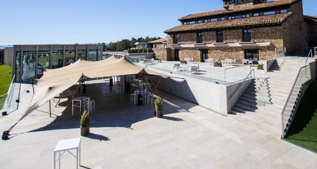 Hotel Restaurante Masia La Torre โมรา เด รูเบียรอส ภายนอก รูปภาพ
